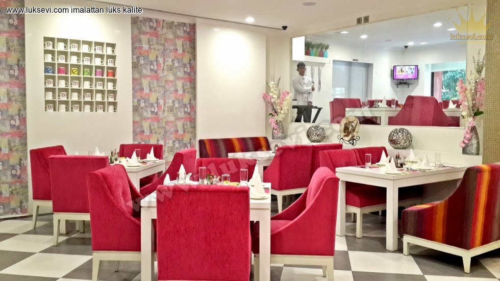 Lüks Restoran Sandalye Ve Masa Tasarımları