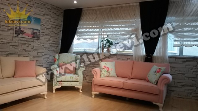Kolları Kulaklı Modern Koltuk