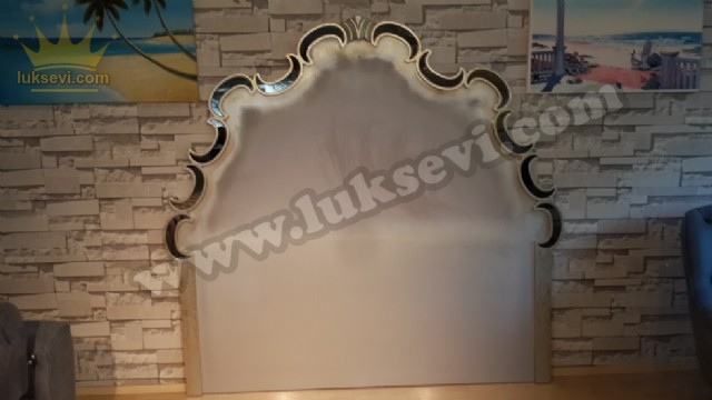 Aynalı Başucu Döşenmemiş Hali