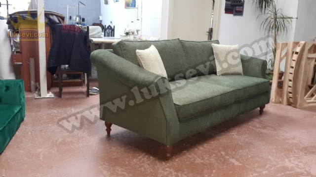 Yumuşak Minderli Üçlü Kanepe Modeli